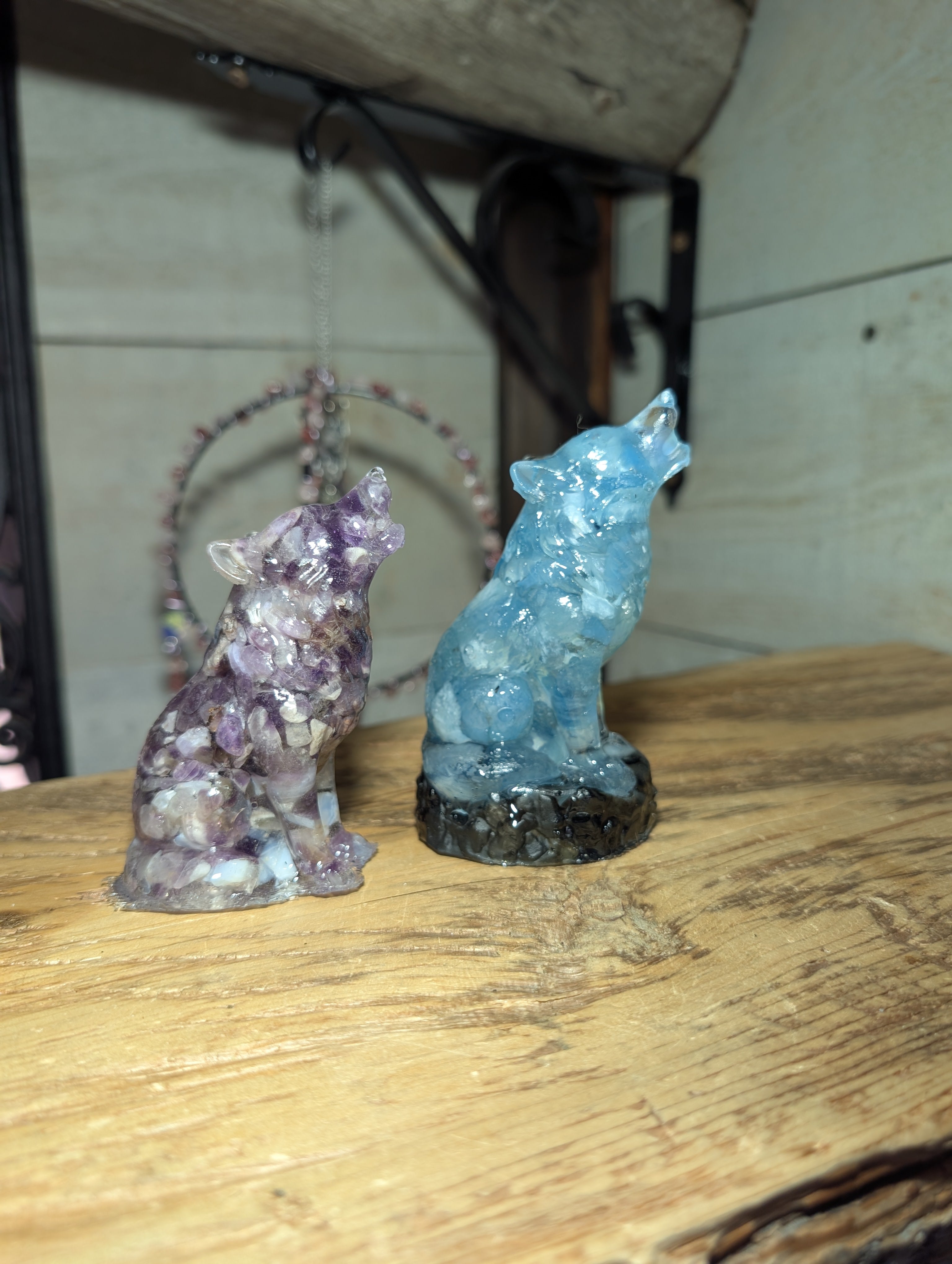 Artisanal Crystal Chip Wolf