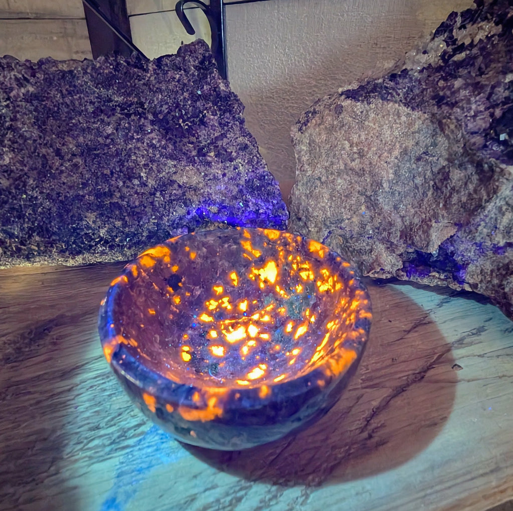 Canadian Flame Stone, Yooperlite Crystal Bowl