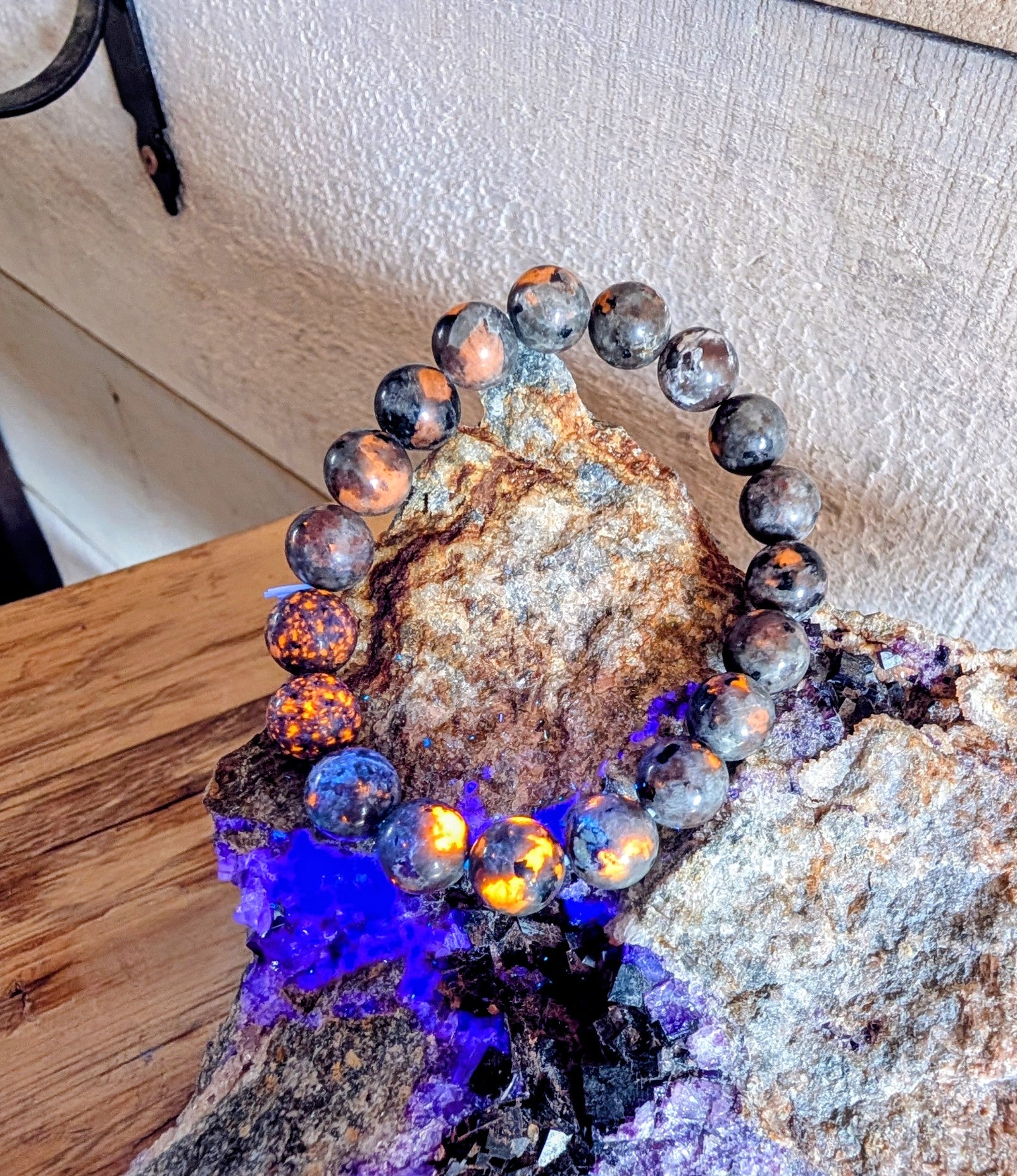 Crystal Bracelet Canadian Flame Stone, Yooperlite