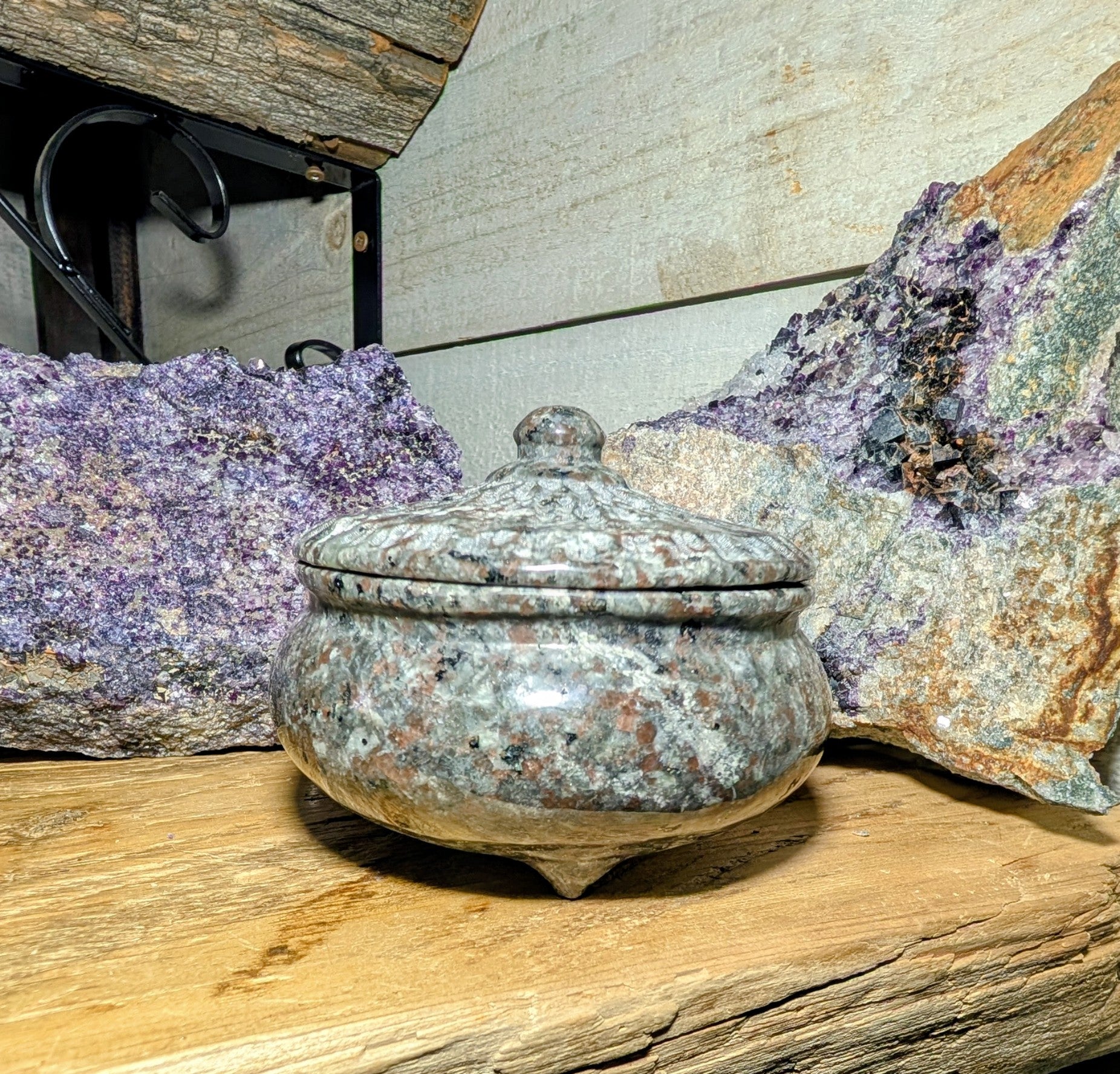 Canadian Flame Stone, Yooperlite Crystal Bowl and Lid