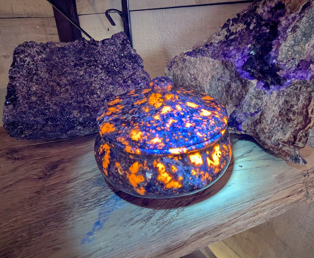 Canadian Flame Stone, Yooperlite Crystal Bowl and Lid