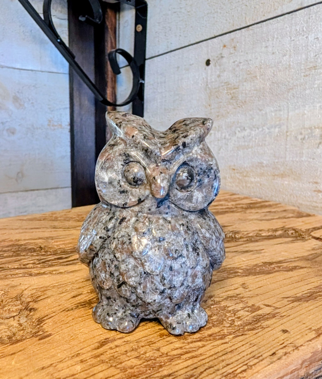 Canadian Flame Stone, Yooperlite Owl